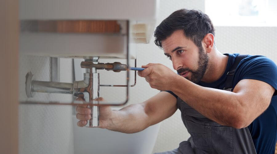 Sink faucet installation in Lindrith, NM